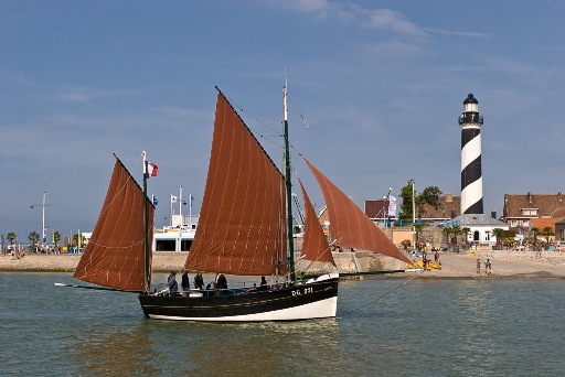 Le Christ Roi devant Petit-Fort-Philippe - F BERTOUT